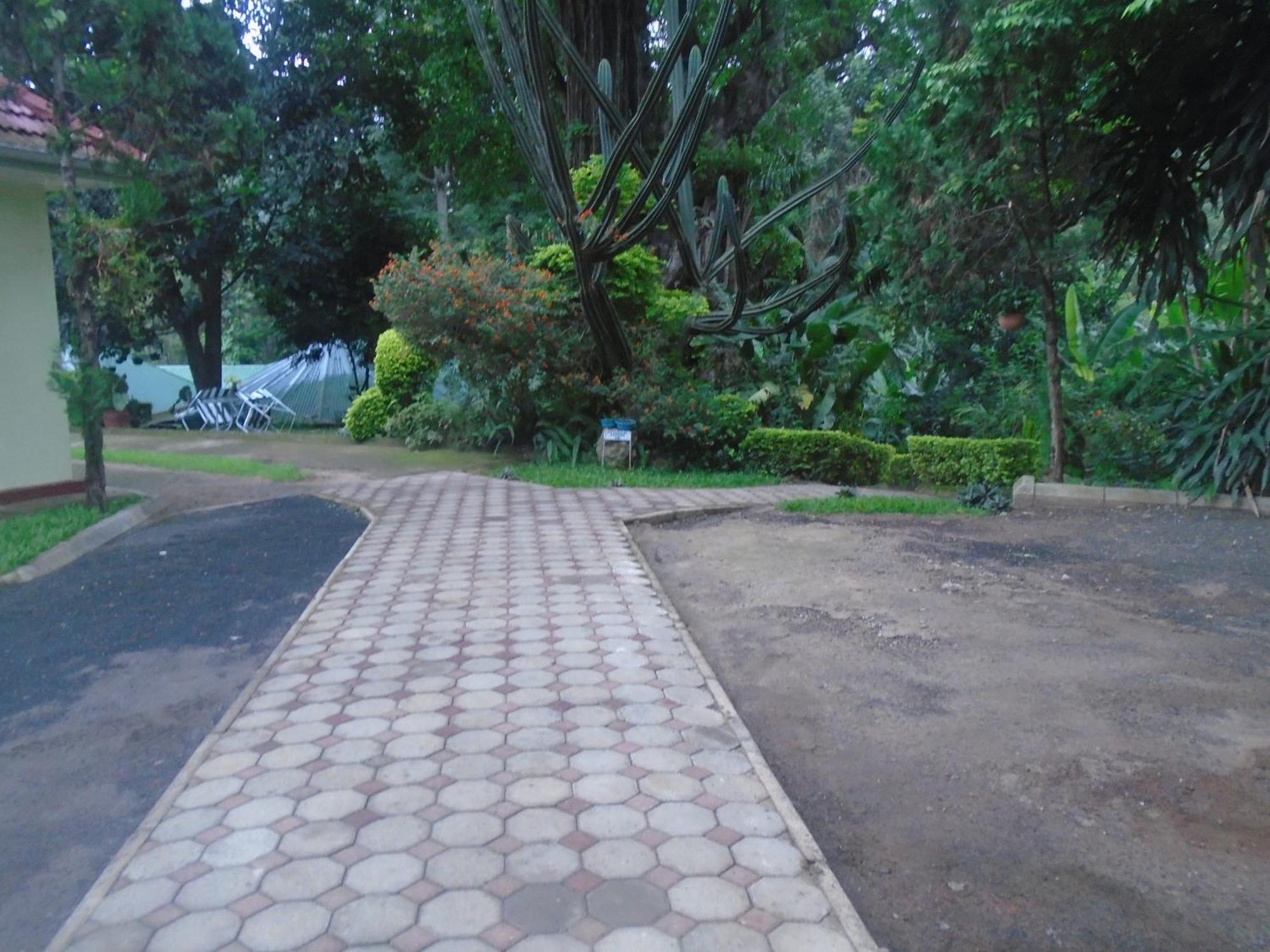 Themi Valley Eco And Cultural Tourism Homestay Arusha Exterior photo